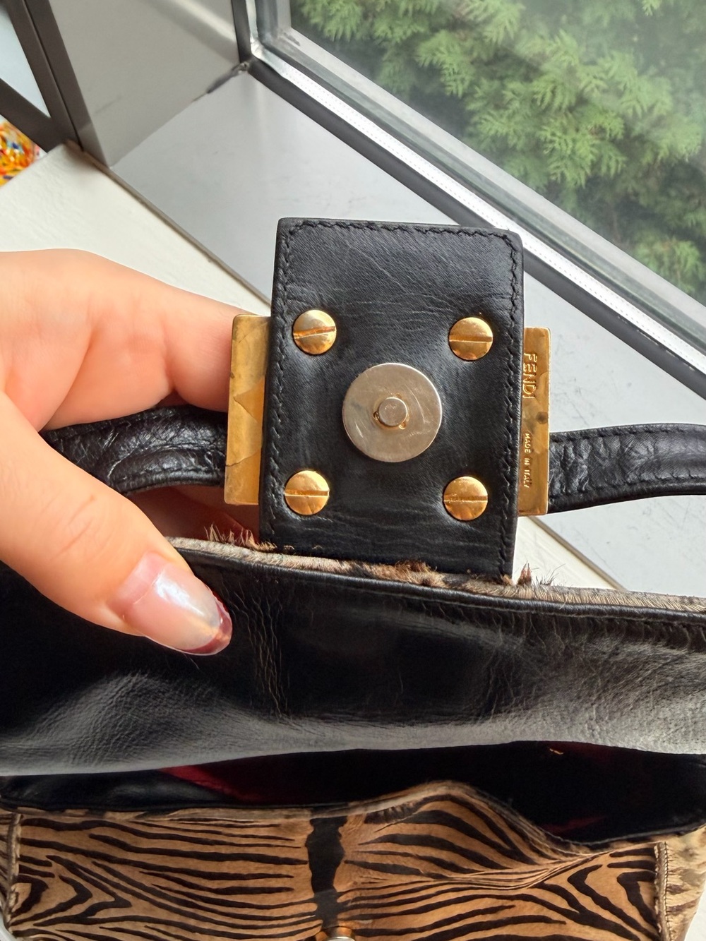 Vintage zebra fendi - Picture 12 of 12